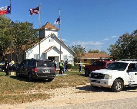 26-годишен мъж е стрелецът отнел 26 живота в църква в Тексас ВИДЕО и СНИМКИ