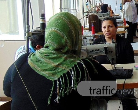 Жени от малцинствата се сдобиват с професия