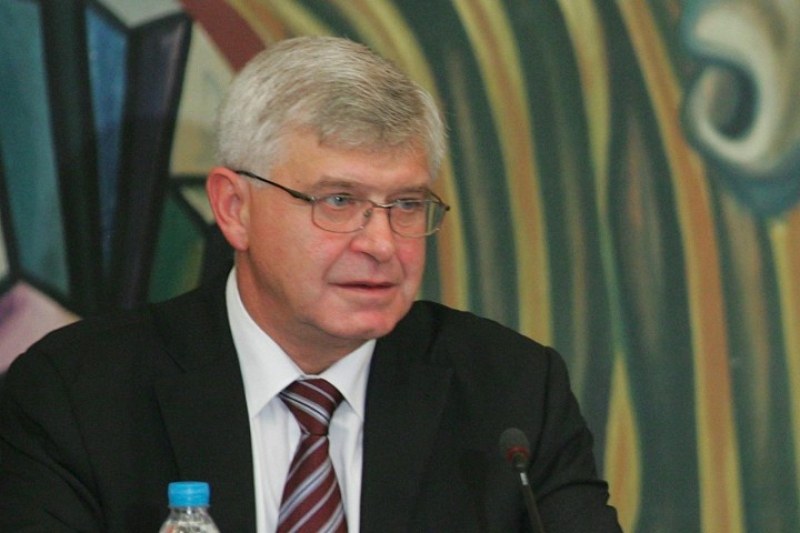Предлагат финансистът Кирил Ананиев да поеме поста на здравен министър