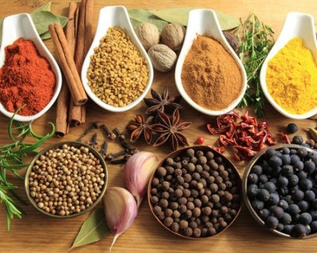 Подправките идват на помощ! Кои от тях помагат за отслабване