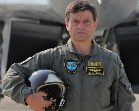 Преди 21 години майор Константин Попов става най-младия командир на авиобаза във ВВС