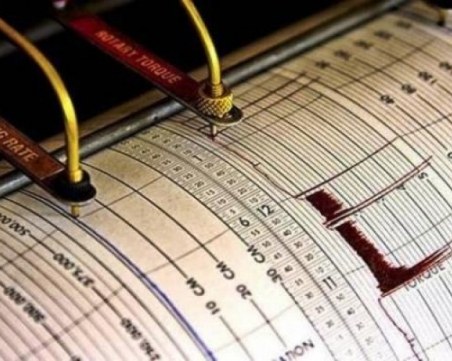 Земетресение разлюля Гърция