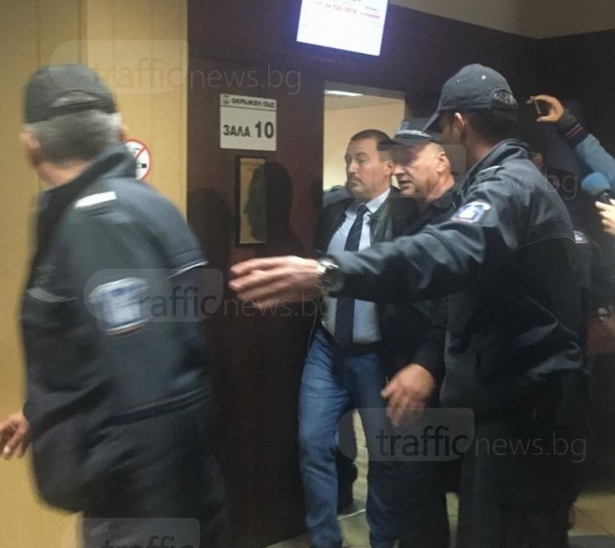 Адвокат Владимир Елдъров и таксиметровият бос Керанов остават зад решетките