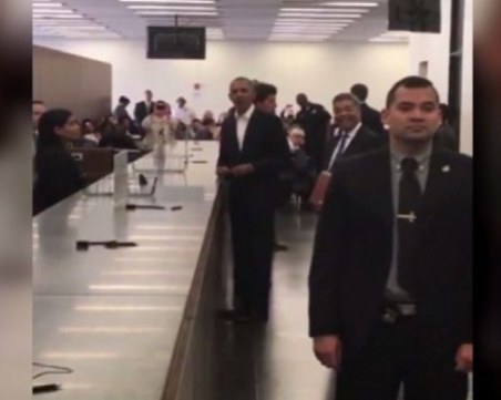 Обама получи призовка от съда за... съдебен заседател