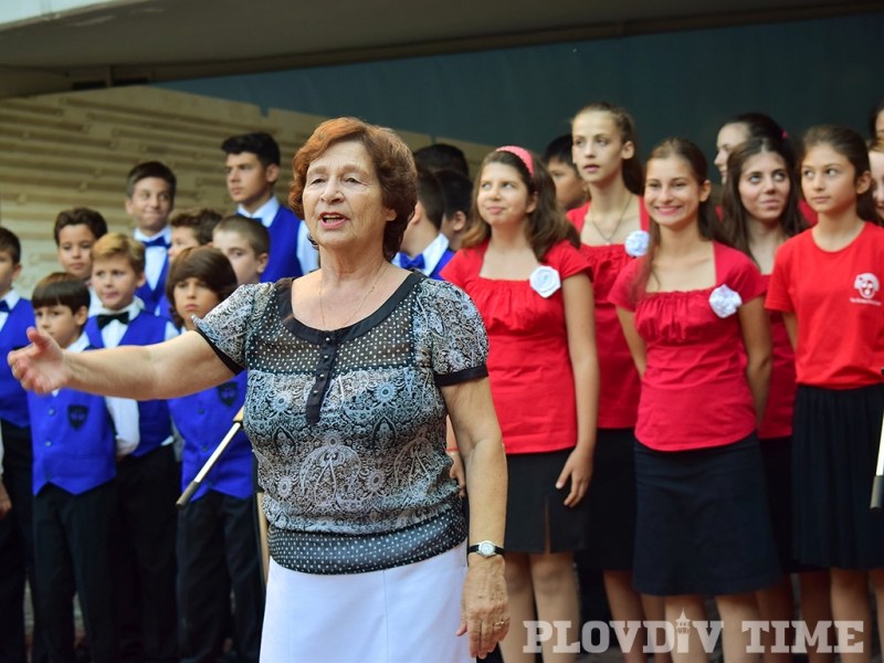 Диригентът на “Детска китка“ Златина Делирадева става Почетен гражданин на Пловдив