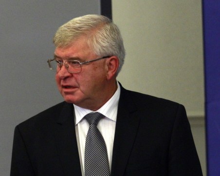 Кирил Ананиев е новият здравен министър