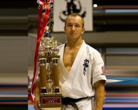 Подписка в защита на треньора по карате Христо Терзиев, който катастрофира на магистралата