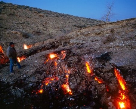 Призрачният град, който гори вече 55 години СНИМКИ