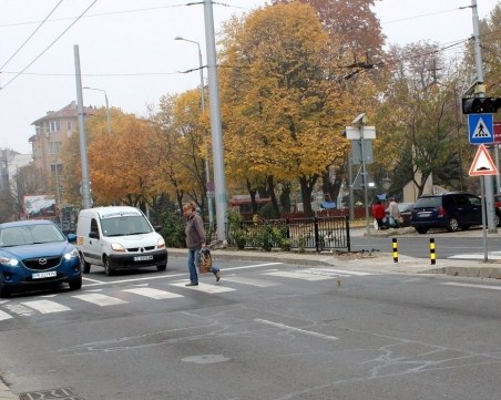 Повдигнати пешеходни пътеки вече ще спират джигитите на “6 септември“ СНИМКИ
