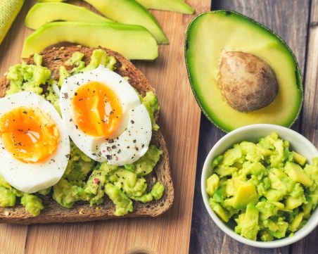 Йога и хранене? Вижте какво ядат професионалните йога инструктори сутрин