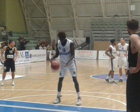 Академик Бултекс 99 загуби спечелен мач в Балканската лига