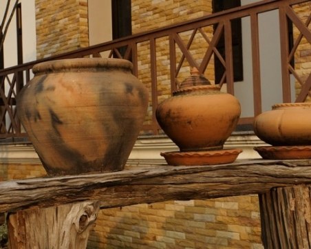 Откриха най-старото вино в света