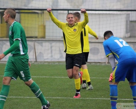 Малките канарчета творят класика срещу Лудогорец