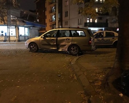 Форд пострада зле при меле на Пещерско СНИМКА