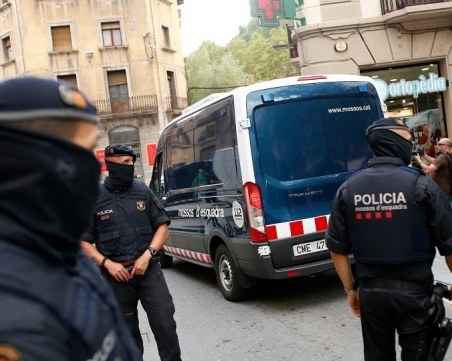 Разбиха канал за крадени коли в Испания, има замесени българи