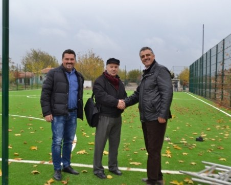 Страхотна спортна база посреща Игрите на малките селища в Маноле