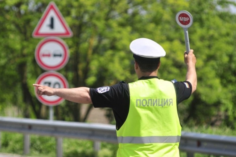 Близо 2000 нарушения на пътя само за седмица в Пловдив! 700 фиша и 800 акта “зарадваха“ шофьорите
