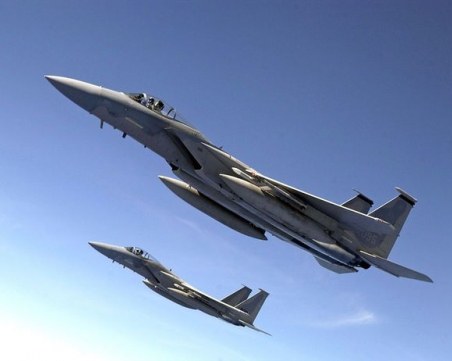 Американски пилоти изрисуваха полов член в небето над Вашингтон СНИМКА