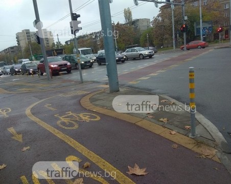 Цял ден тапи в Пловдив! Основни булеварди задръстени от край до край СНИМКИ