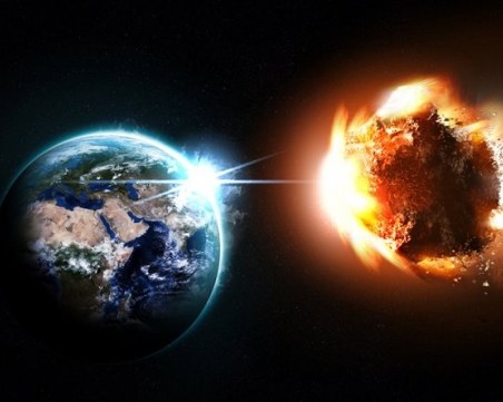 Зрелищни кадри: Метеор изгоря в небето над американски град ВИДЕО