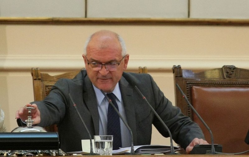 След разговор с Бойко Борисов, Димитър Главчев подаде оставка