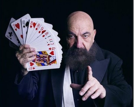 Най-големият фокусник Астор празнува рожден ден