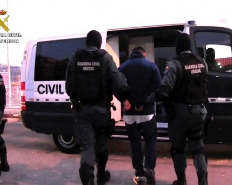 Наш художник се оказа бос на банда автоджамбази, задигнала лимузини за 3 милиона