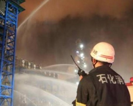 19 жертви в голям пожар в Китай