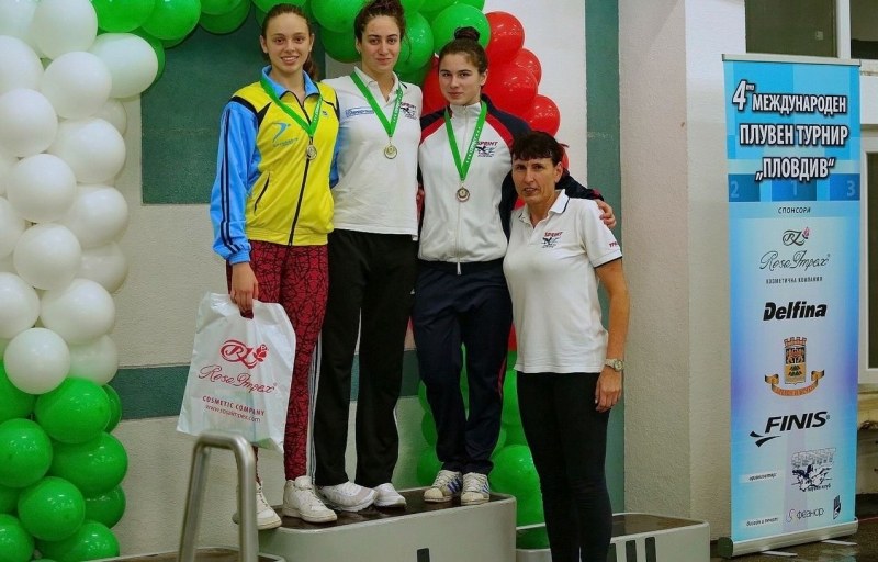 Диана Петкова с три национални рекорда на плувния турнир в Пловдив
