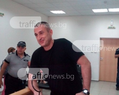 Продължава делото срещу полицая Караджов, обвинен в убийството на родителите си