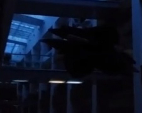 Хиляди евакуирани от мол заради токов удар ВИДЕО