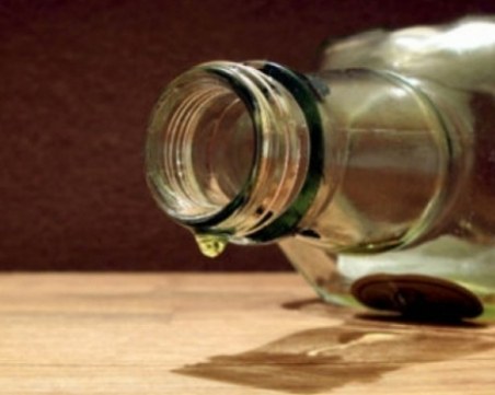 Крайна мярка: в Русия ще крият алкохола