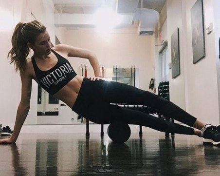 Много танци и яйца - тайната за стройна фигура на моделите от Victoria's Secret