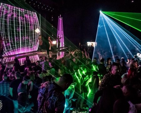 Megami Club Plovdiv беше открит с впечатляващо шоу и гост-изпълнител Азис СНИМКИ