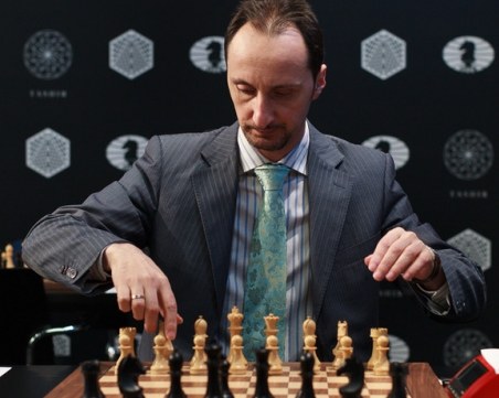 Гросмайсторът Веселин Топалов е обявен за общодържавно издирване