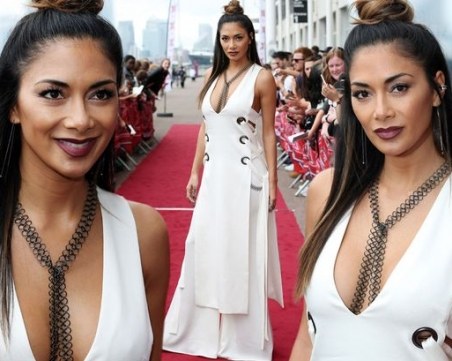 Никол Шерцингер обвинена в моден гаф СНИМКИ