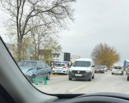 Тежка катастрофа на изхода на Пловдив, движението е блокирано СНИМКА
