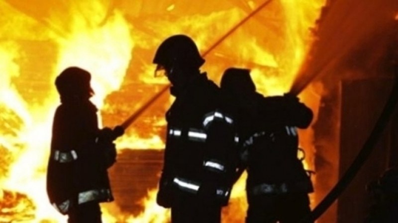 2-годишно момченце обгоря при пожар