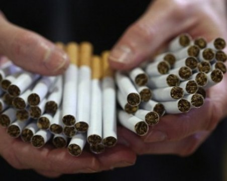 Крупни количества нелегални цигари откриха в багажник на опел в Изгрев