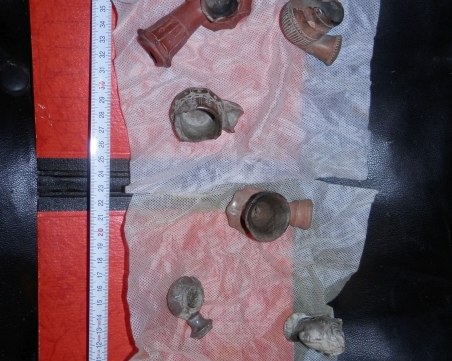 Акция в Пазарджик: Хванаха баща и син иманяри СНИМКИ