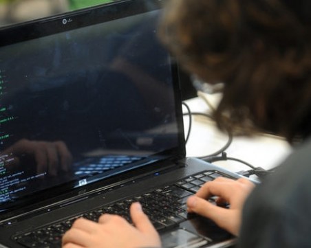 Недостиг на IT специалисти тресе цяла Европа, търсят се 300 000 души