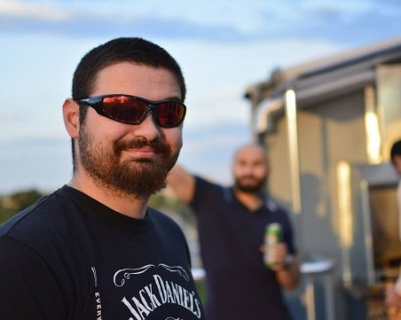 Пловдивчанин, помогнал на десетки души, се бори за Доброволец на годината