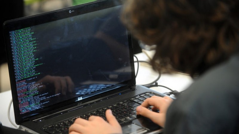 Недостиг на IT специалисти тресе цяла Европа, търсят се 300 000 души