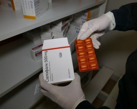 Искат правата на лекарите, замесени в схемата за стотици милиони с реекспорт на лекарства