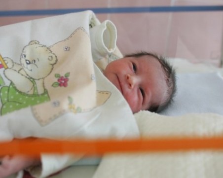 Над 450 бебета са проплакали за първи път в Пловдивско през ноември