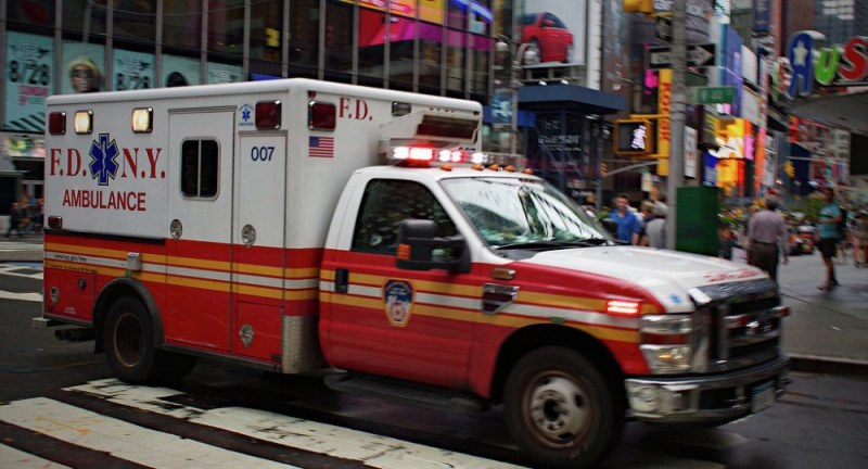 Шофьор блъсна пешеходци в Ню Йорк, има загинал