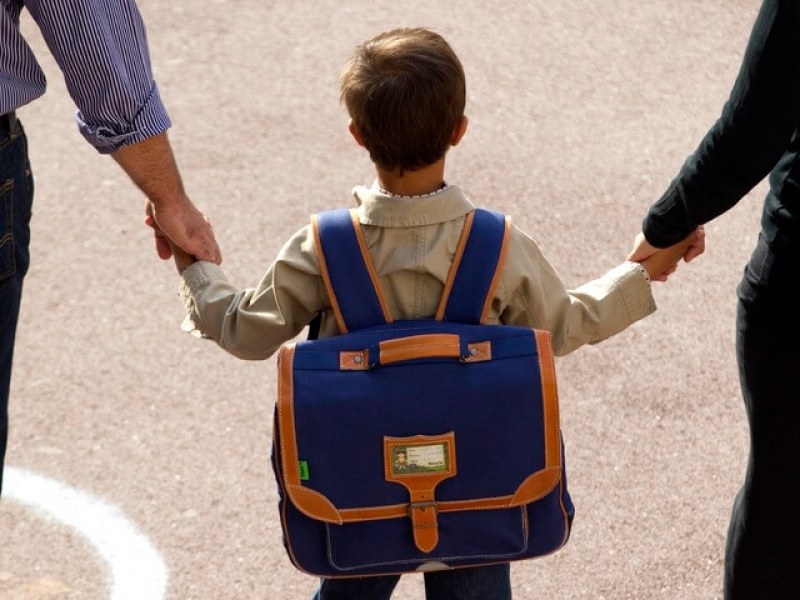 Ученическите раница стават по-леки