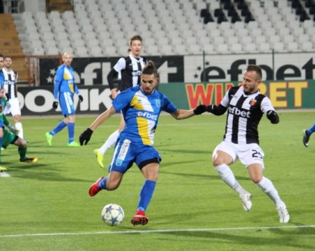 Локо спаси точката пред празните трибуни на Лаута ВИДЕО