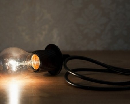 Пловдивско село се върна в каменната ера, три дни хората стоят на тъмно