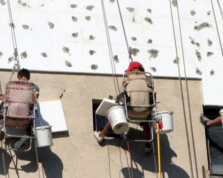 Глобиха фирма с 6 бона, наела чужденци да санират блокове